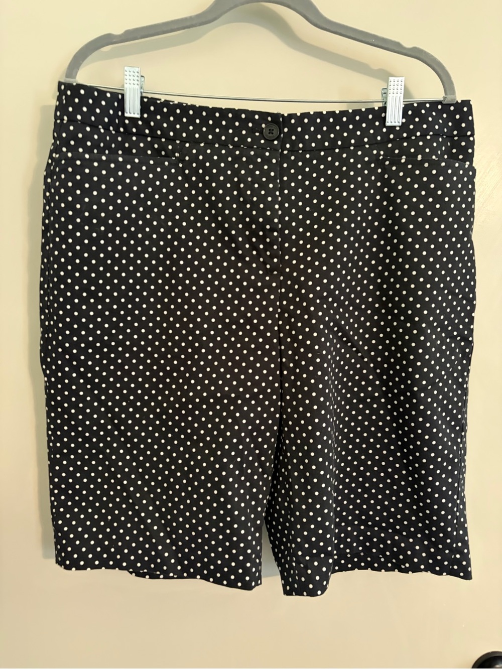 Jones New York Black and White Polka Dot Flat Front Shorts
